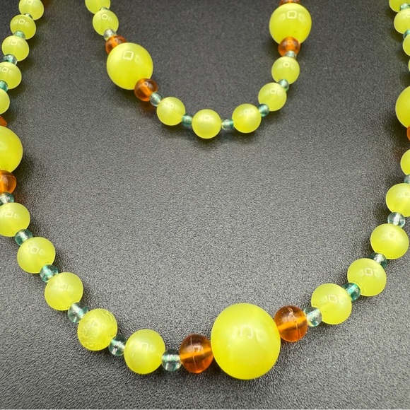 Moonglow Cateye 1970s Beaded Necklace Long - Picture 10 of 14